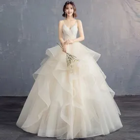 Main wedding dress women's 2023 new bride wedding tube top sling V-neck tutu skirt slim and long trailing