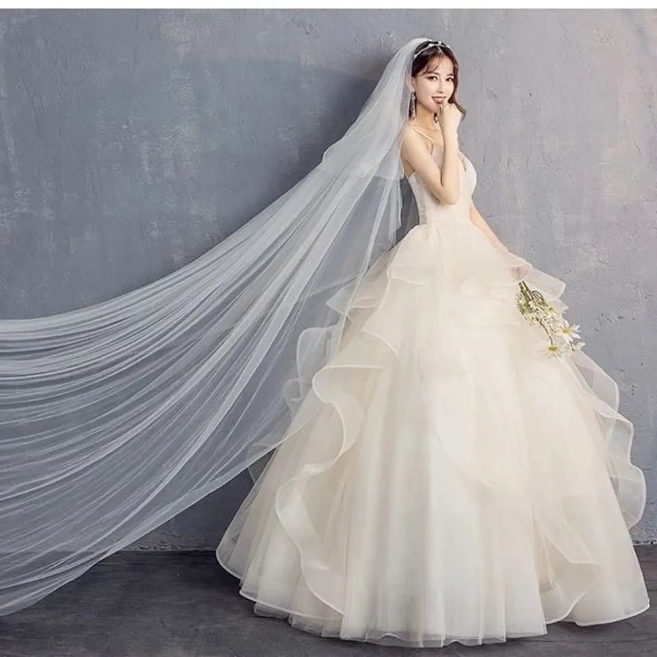 Main wedding dress women's 2023 new bride wedding tube top sling V-neck tutu skirt slim and long trailing